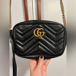 Gucci Matelassé Leather Shoulder Bag